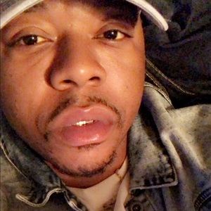 Meet your Posher, Adrian